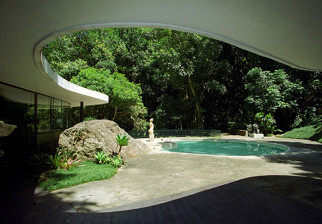 Archivo:Niemeyer.CasaCanoas.4.jpg