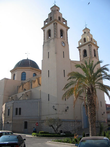 Archivo:Iglesia Santa Ana Elda.jpg
