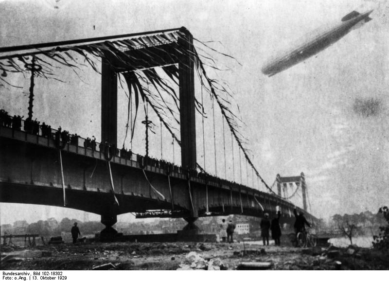 Archivo:Bundesarchiv Bild 102-18302, Köln-Mülheim, Rheinbrücke, Einweihung.jpg