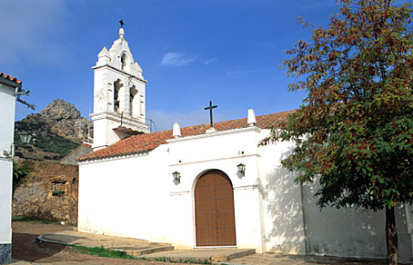 Archivo:Iglesia de Nuestra Señora del Rosario.Peñarroya.jpeg