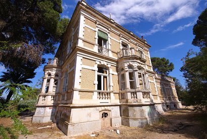Archivo:Villa Calamari.Beltri.jpg