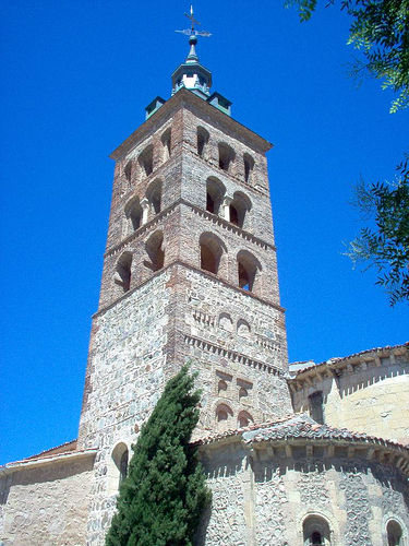 Archivo:San Andres.Segovia.torre.jpg