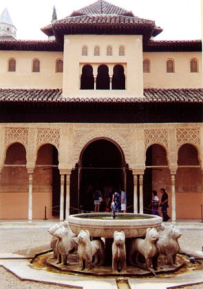 Archivo:AlhambraLionsFountain1Small.jpg
