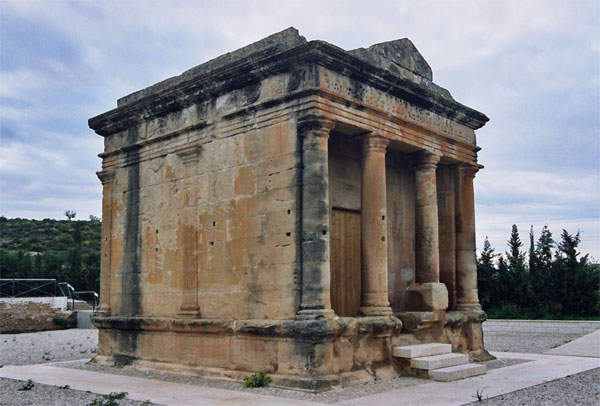 Archivo:Mausoleu de Favara 1.jpg