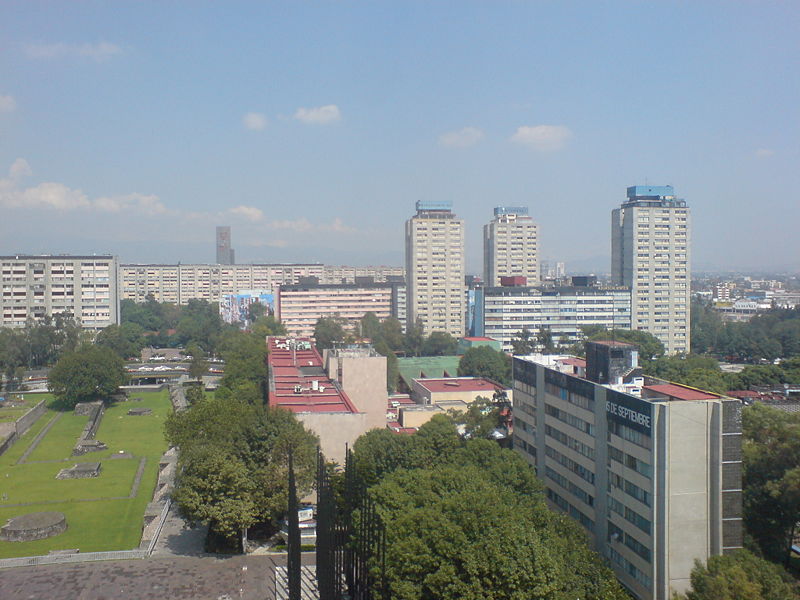 Archivo:Vista desde el edificio Chihuahua.jpg