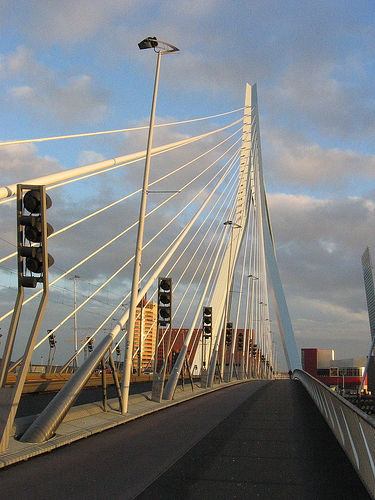 Archivo:Puente Erasmus.4.jpg
