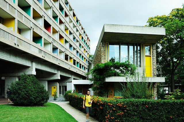 Archivo:Le Corbusier.Casa de Brasil.3.jpg