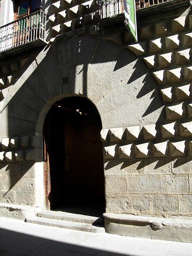 Archivo:Casa de los picos. Segovia.4.jpg