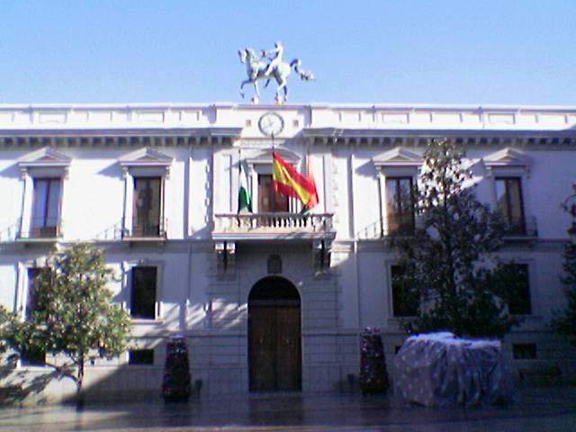 Archivo:Ayuntamiento Granada.jpg