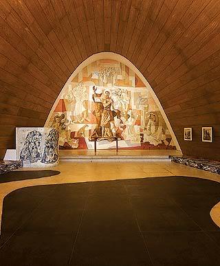 Archivo:Niemeyer.IglesiaSanFrancisco.8.jpg