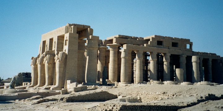 Archivo:Egypt.Ramesseum.02.jpg