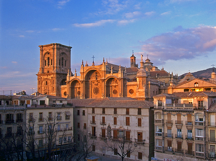 Archivo:Catedral de Granada desde la Plaza Bib-Rambla.png