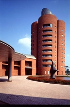 Club de golf y hotel Aiwa, Miyazaki (1989-1991)