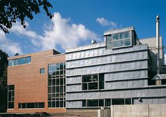 Ampliación de la Academia de Artes de Cranbrook, Michigan (1991-2000)