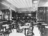 Café Capua, Viena (1913)