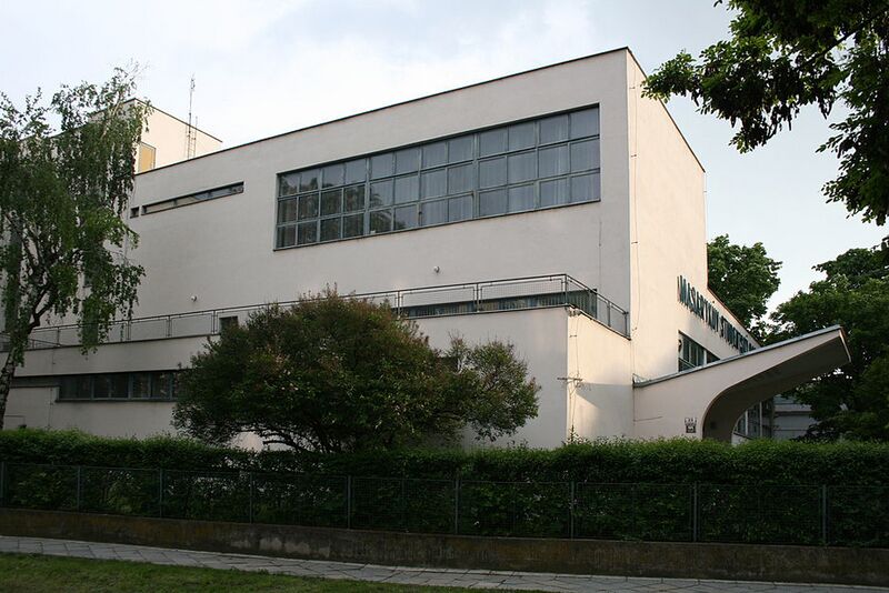 Archivo:Masarykův studentský domov Brno hlavní budova 2.jpg