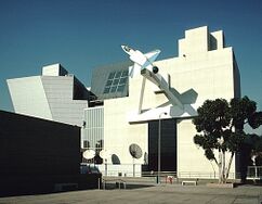 Museo Aeroespacial de California, Los Ángeles (1982-1984)