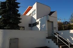 Casa 33 en la Colonia Weissenhof, Stuttgart, Alemania (1926-1927).