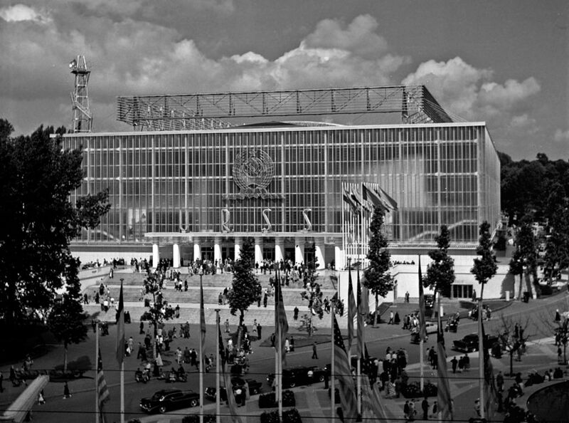 Archivo:Expo58 building URSS.jpg