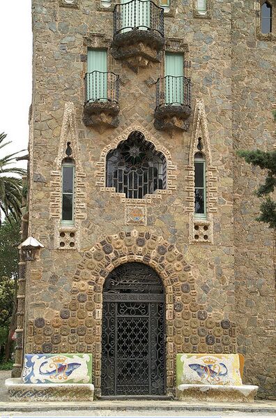 Archivo:Gaudi.Bellesguard.3.jpg