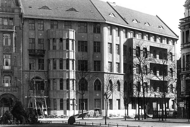 Archivo:AugustEndell.HausSteinplatz.jpg