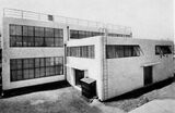 Laboratorio de Electricidad, Tokio (1931) de Mamoru Yamada.