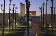 Biblioteca Central y Museo Infantil de Las Vegas (1990)