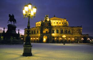 Semperoper Dresden.jpg