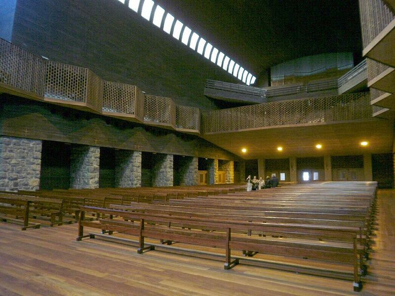 Archivo:Aranzazu - Basilica 03.JPG