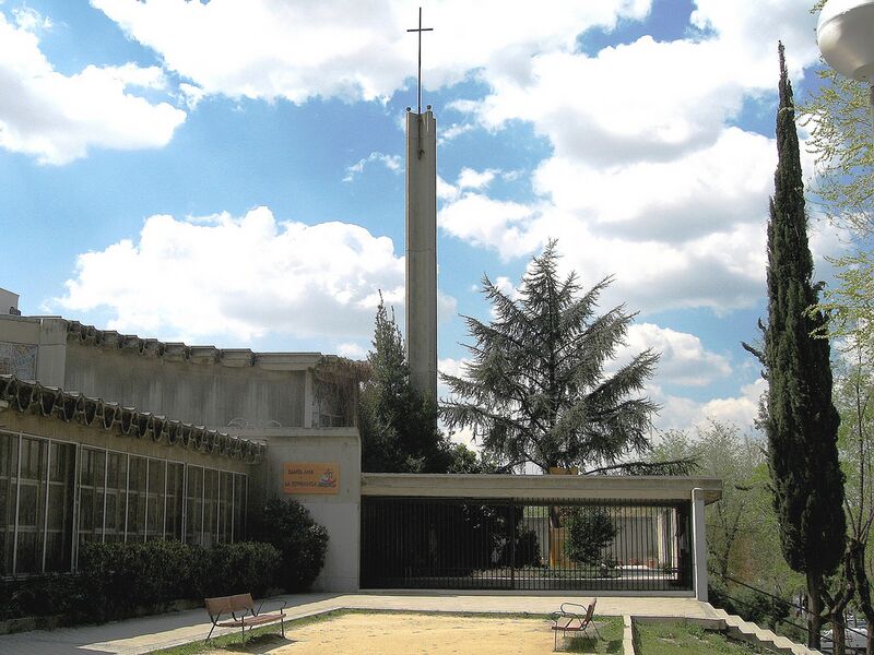 Archivo:Fisac.IglesiaSantaAna.3.jpg
