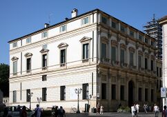 Palazzo Thiene-Bonin, Vicenza (1572-1593), Obra proyectada por Palladio y construida por Scamozzi