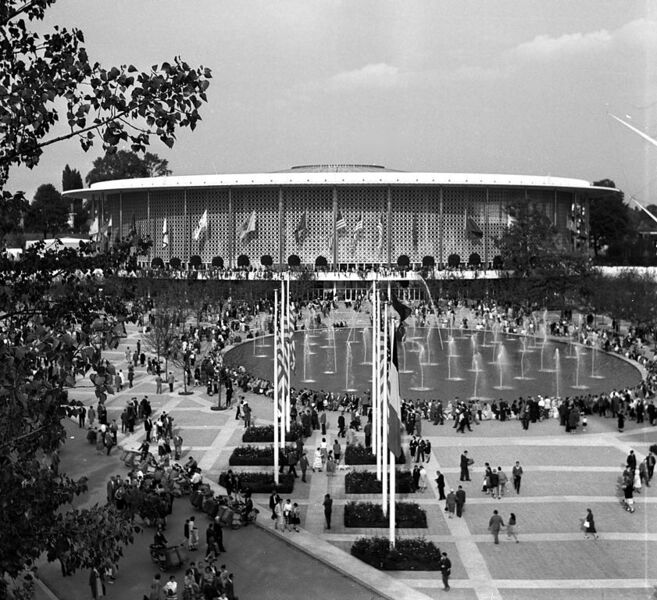 Archivo:Expo58 building USA.jpg