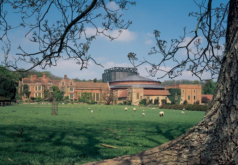 Archivo:Reconstrucción de la Ópera de Glyndebourne Susex 1994 1.jpg