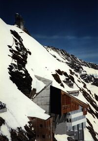 Vista de la estación de Jungfraujoch y el Sphinx