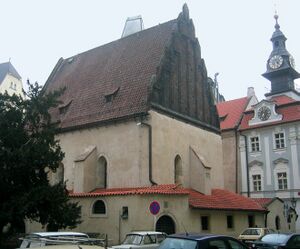 Fachada occidental de la Sinagoga Vieja-Nueva