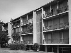 Grupo de viviendas en Distrito Monterosso, Bérgamo (1958-1965)