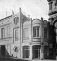 Almacén del Teatro Principal, Tarrasa (1911), junto con Enrique Catá.