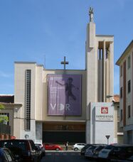 Escuelas e iglesia Salesianos, Pamplona (1957-1959)