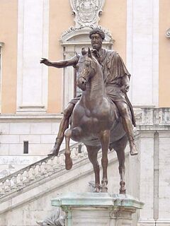 Estatua de Marco Aurelio, situada en el centro del Campidoglio.