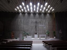 Vista frontal del altar