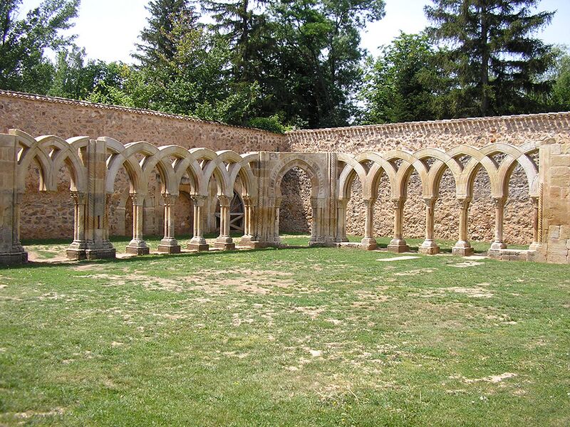 Archivo:Monasterio de San Juan de Duero - Arcos 4.jpg