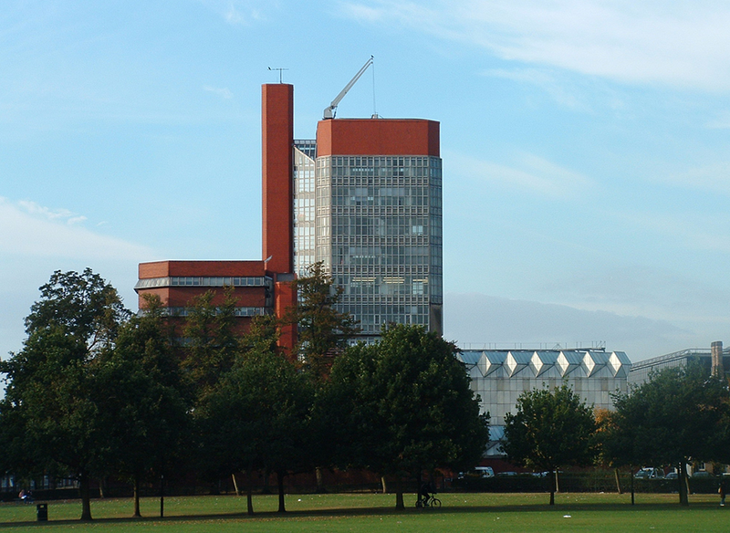 Archivo:University of Leicester Engineering building.png