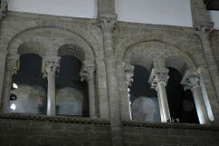 Triforio en la catedral de Santiago de Compostela