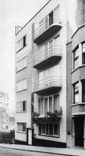Edificio de viviendas en calle del Ermitage, Ixelles, Bruselas (1935)