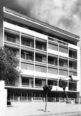 Edificio de viviendas en Av Sofias, Atenas (1955-1956)