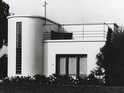 Casa propia, Dessau (1927)