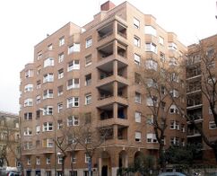 Viviendas en Miguel Ángel esquina a Rafael Calo, Madrid (1936-1941)