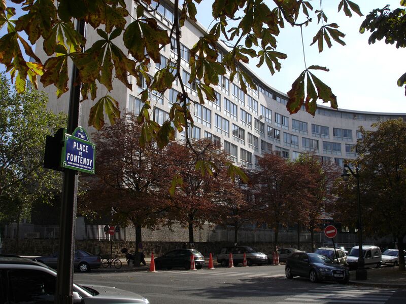 Archivo:UNESCO Headquarters in Paris from Flickr 81486733.jpg