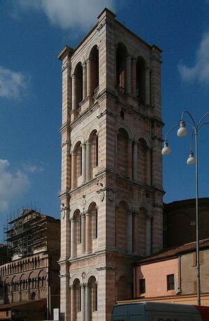 Ferrara campanile duomo 28mar06.jpg
