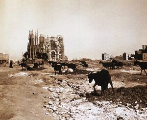 Sagrada Familia 1915.jpg